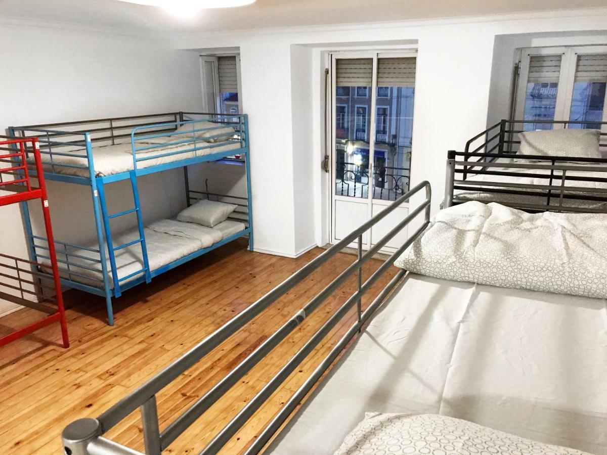 Auristelas Hostel Lissabon Buitenkant foto